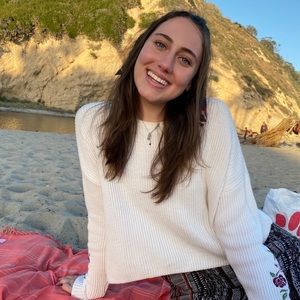 Meet your Posher, Olivia